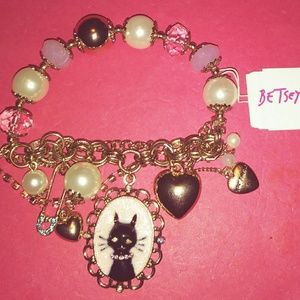 Betsy Johnson charm bracelet w/ cat